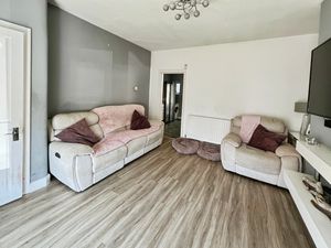 Lounge- click for photo gallery